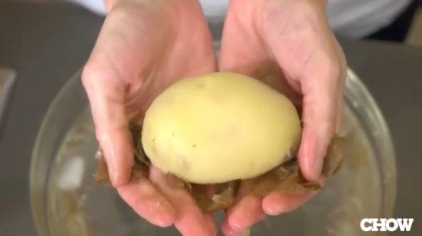 How To Peel A Potato With Your Bare Hands Chow Nverted