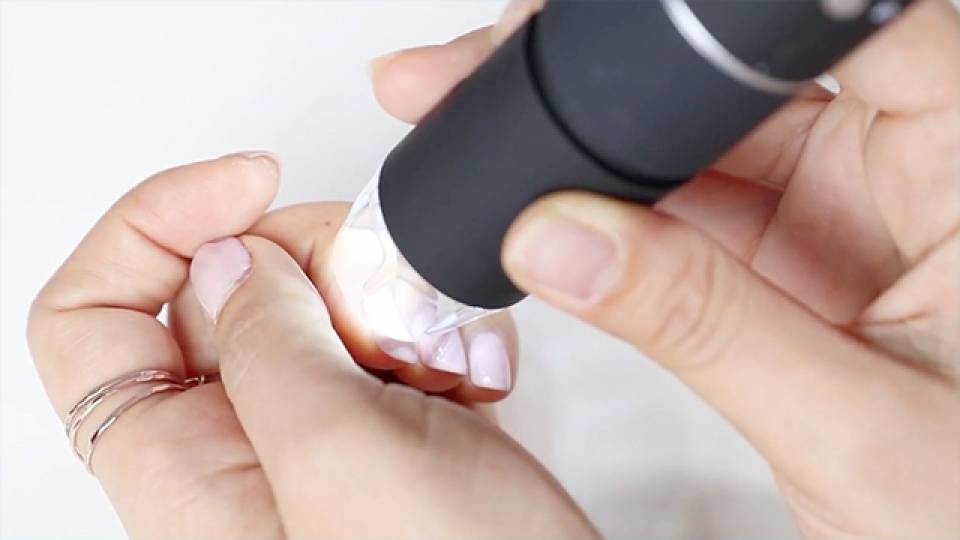 Want To See Your Nails Under A Microscope? | RTM - RightThisMinute