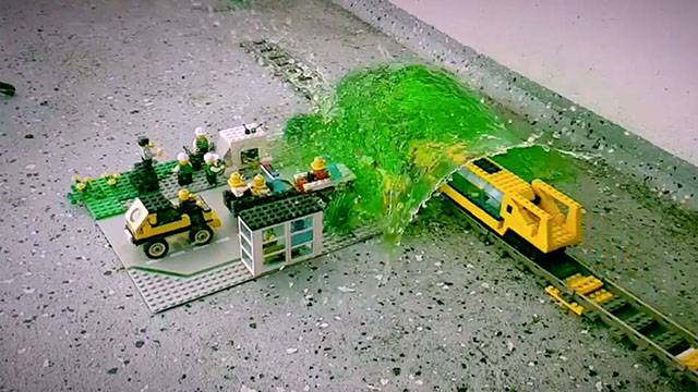 lego train fails