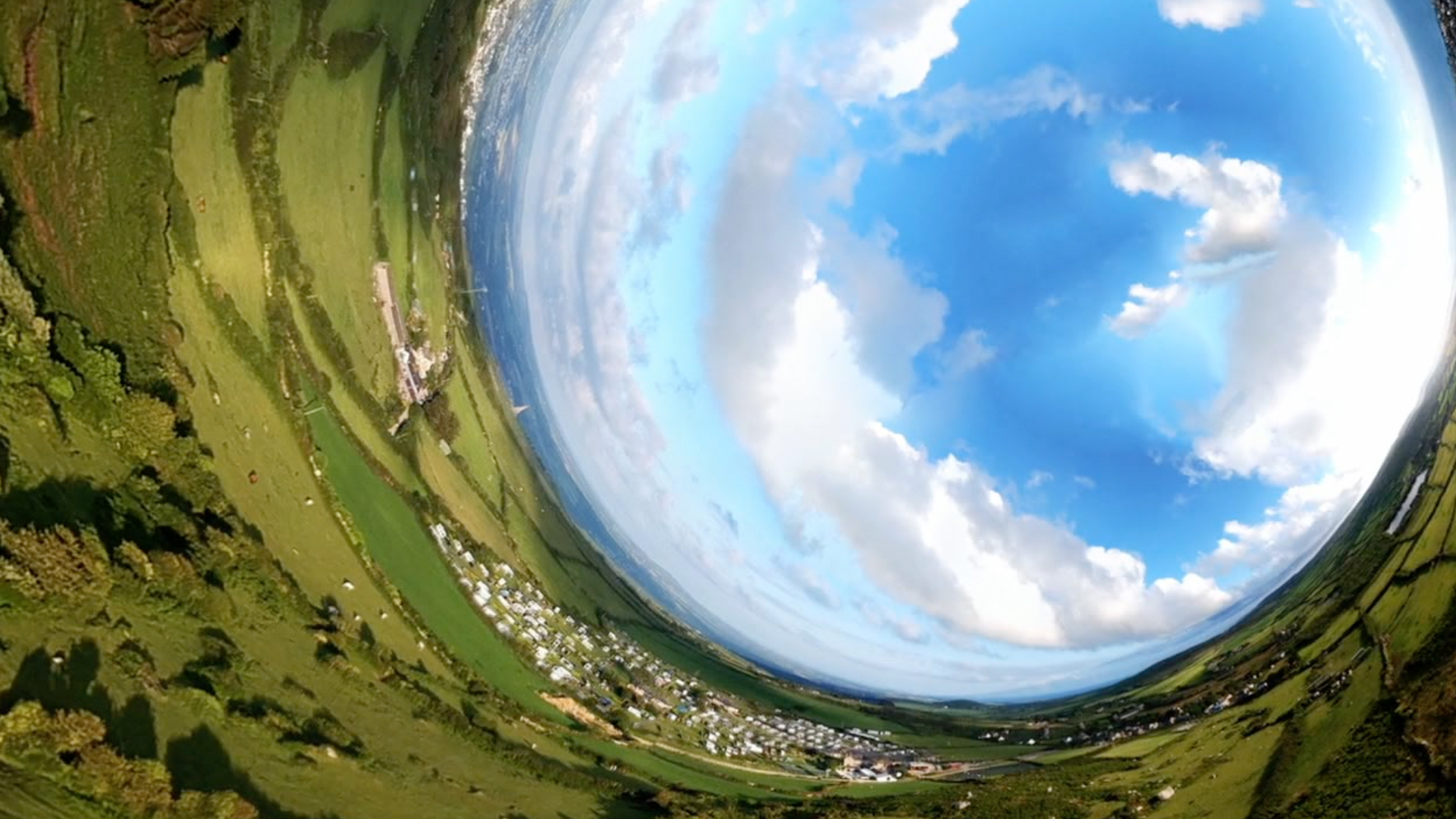 Photographer Creates Mind-Bending Video With Panoramic Pictures | RTM ...