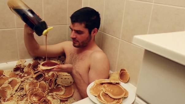 daily-huh-pancakes-maple-syrup-bathtub-b