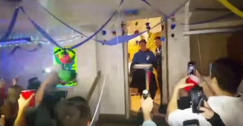Epic Surprise Party For Random Pizza Delivery Guy Rtm