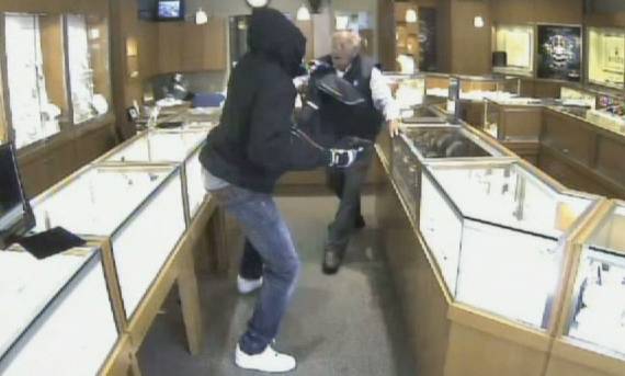 Brutal Jewelry Robbery | RTM - RightThisMinute