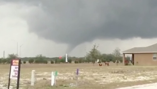 Tornados in Florida | RTM - RightThisMinute