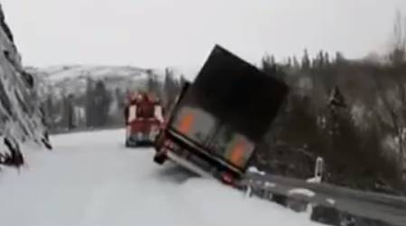 Original Video Driver Jumps From Truck Moments Before It Falls Off A Cliff Rtm Rightthisminute