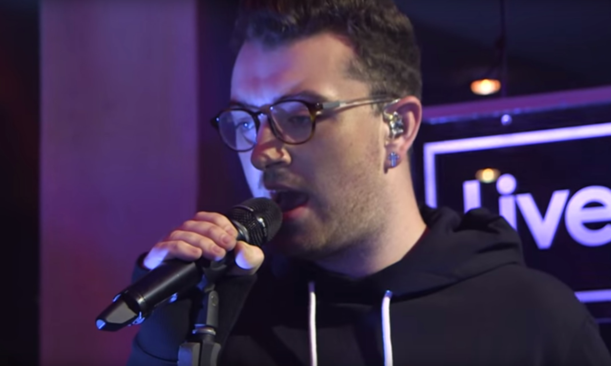 Sam Smith Covers Drakes Hotline Bling RTM RightThisMinute